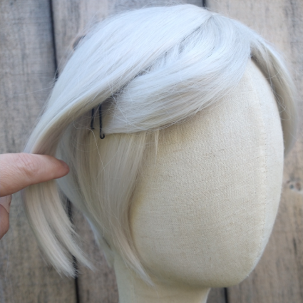 Frieren cosplay wig ¾th view